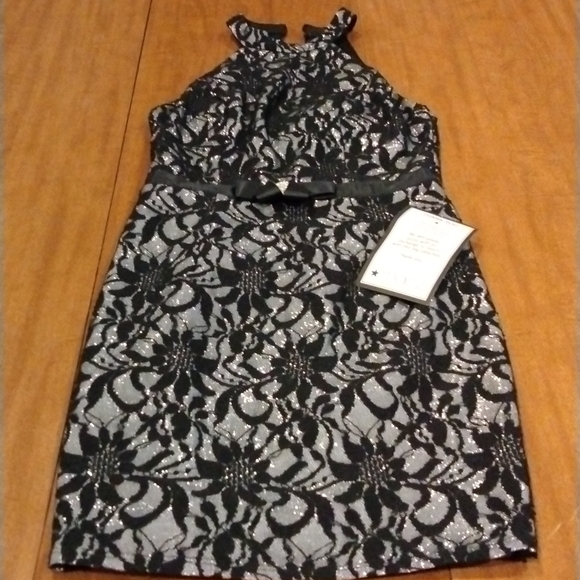 𝅺BLACK Lacey dress from Macy's. Built in bra. Brand new with tags. Size 1 - Picture 1 of 8